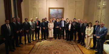 EN PLENA NEGOCIACIÓN CON LAS PROVINCIAS, CRECE EL OPTIMISMO EN EL GOBIERNO POR LA SANCIÓN DEL PRESUPUESTO 2026