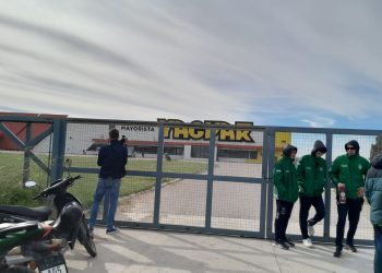 OLEA: «NOS DIJERON QUE ES LA PRIMERA VEZ QUE YAGUAR CIERRA UNA SUCURSAL»