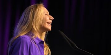 KARINA MILEI ESTARÁ EN MAR DEL PLATA EN UNA PRESENTACIÓN EN EL HOTEL PROVINCIAL