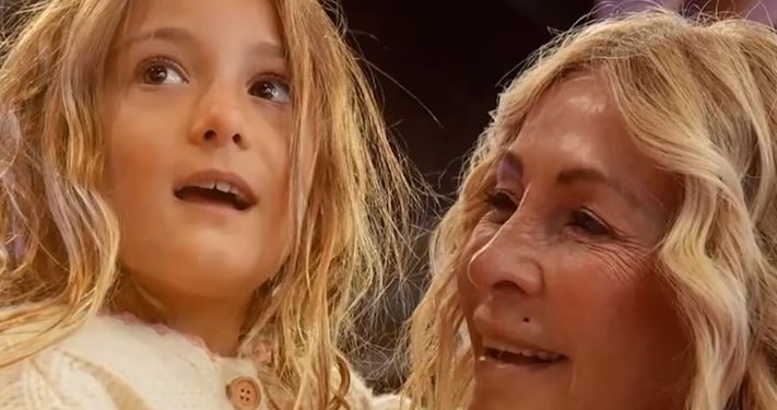 LA ACLARACIÓN DE CRIS MORENA SOBRE EL HOMENAJE EN CAMINO A CASA