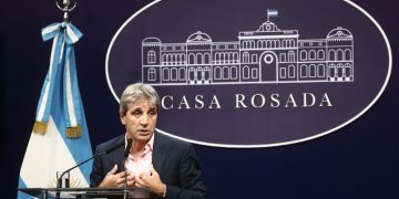 LA MEDIA SANCIÓN DE LA LEY DE PRESUPUESTO DEJÓ A CAPUTO MÁS CERCA DE UN CANJE DE DEUDA