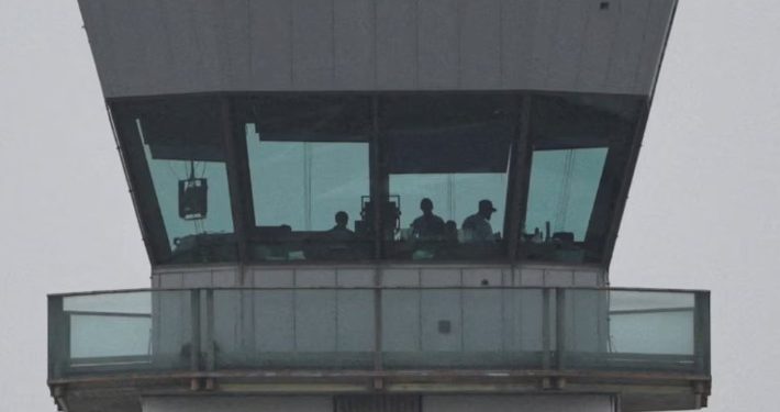 SE LEVANTÓ EL PARO DE CONTROLADORES AÉREOS: EL GOBIERNO DICTÓ LA CONCILIACIÓN OBLIGATORIA