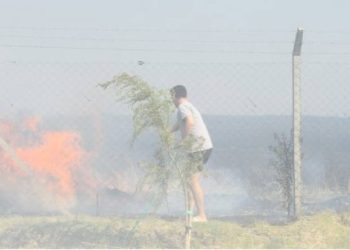 DESPUÉS DE UN ARDUO TRABAJO SE LOGRÓ CONTROLAR EL FUEGO EN EL V CUERPO DE EJÉRCITO