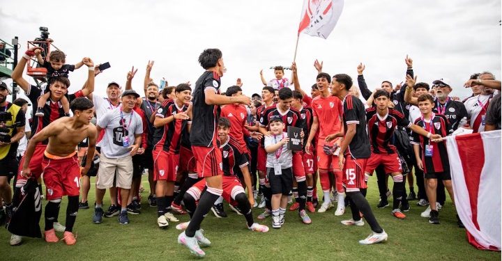 RIVER PLATE VENCIÓ 2 A 0 AL ATLÉTICO DE MADRID Y SE CONSAGRÓ CAMPEÓN DE LA PRIMERA EDICIÓN DE LA MESSI CUP