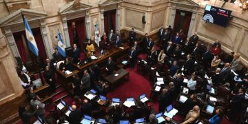 ALERTA EN EL GOBIERNO POR UN ARTÍCULO SOBRE FONDOS EDUCATIVOS QUE PODRÍA COMPLICAR LA APROBACIÓN DEL PRESUPUESTO