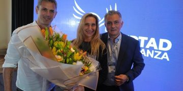 KARINA CERRÓ UN CONGRESO DE LA LLA BONAERENSE Y PIDIO POR LA REELECCIÓN DE JAVIER MILEI EN 2027