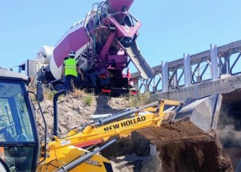 INTERRUMPEN EL TRÁNSITO EN LA RUTA 3 POR TAREAS DE MANTENIMIENTO