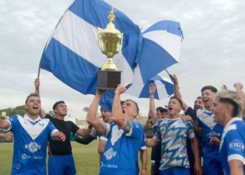 CON UN GOLAZO DEL»CHORI» VEGA LA ARMONIA ASCENDIÓ A LA A