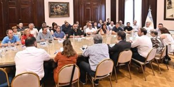 KICILLOF CLAUSURÓ LA PARITARIA HASTA ENERO Y CRECE EL ENOJO EN LAS BASES