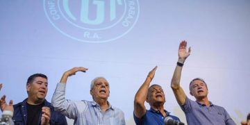 LA CGT BUSCA UNA DEMOSTRACIÓN DE FUERZA EN LA PLAZA DE MAYO PARA RECHAZAR LA REFORMA LABORAL DE MILEI