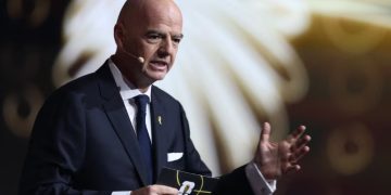 INFANTINO CONFIRMÓ QUE LA FIFA ESTUDIA CAMBIAR LA REGLA DEL OFFSIDE