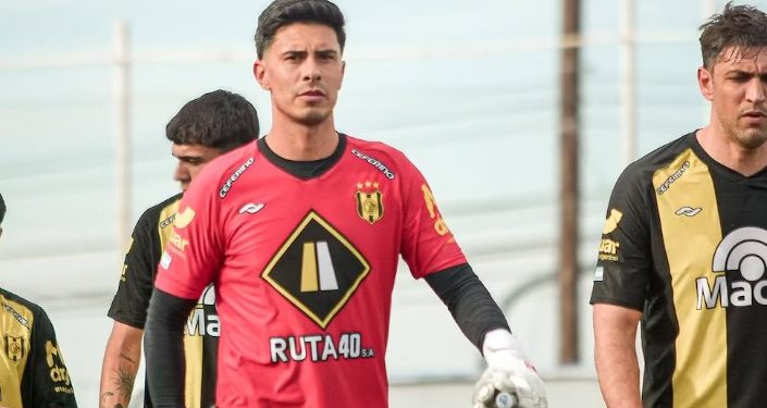 CONMOCIÓN EN EL FÚTBOL ARGENTINO: UN ARQUERO SUFRIÓ UN PARO CARDÍACO EN PLENO ENTRENAMIENTO