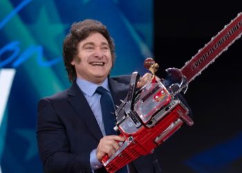 CONTINÚA LA MOTOSIERRA: EL GOBIERNO QUIERE RECORTAR UN 10% LA DOTACIÓN ESTATAL EN EL PRIMER TRIMESTRE