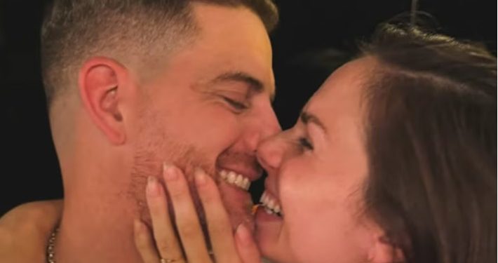 JULIETA NAIR CALVO ANUNCIÓ SU CASAMIENTO CON ANDRÉS ROLANDO