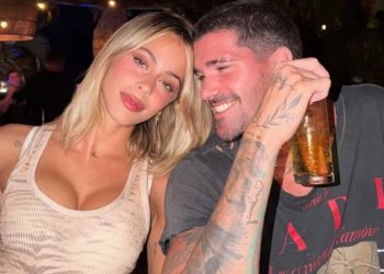 CRECEN LOS RUMORES DE EMBARAZO DE TINI STOESSEL