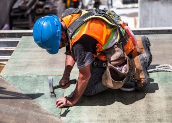 CRECE LA INFORMALIDAD EN ARGENTINA Y YA AFECTA A MÁS DE 5,6 MILLONES DE PERSONAS