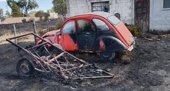 UNA MANZANA, EN CARDENAL CAGLIERO, SE CONSUMIO POR EL FUEGO
