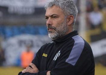 ALLANARON LA CASA DEL EXENTRENADOR DE FUTBOL DE LINIERS
