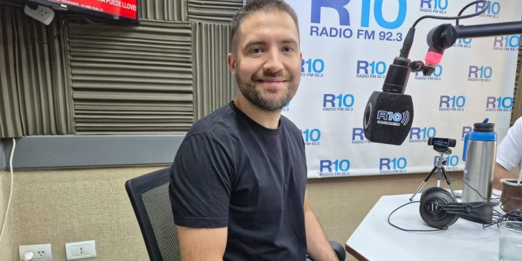 REYES: «NO ME PARECE DETERMINANTE LLEVAR EL HCD A LOS BARRIOS, SINO RESOLVERLE LOS PROBLEMAS A LOS VECINOS»