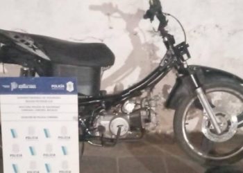 DOS ADOLESCENTES FUERON ATRAPADOS POR ROBAR UNA MOTO