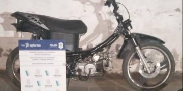 DOS ADOLESCENTES FUERON ATRAPADOS POR ROBAR UNA MOTO