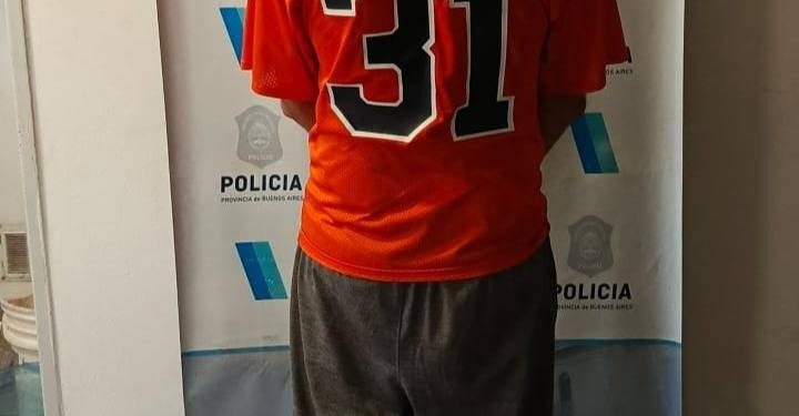 FUERON A BUSCAR UNA MOTO ROBADA Y ENCONTRARON 14 KILOS DE MARIHUANA
