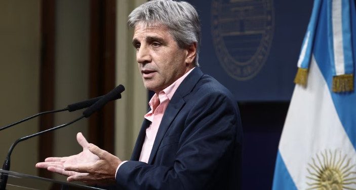 CAPUTO RECONOCIÓ QUE LAS TASAS DE INTERÉS ESTÁN ALTAS Y PRONOSTICÓ CUÁNDO EMPEZARÍAN A BAJAR