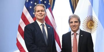 LA ARGENTINA PAGARÁ HOY VENCIMIENTOS POR USD 878 MILLONES AL FMI