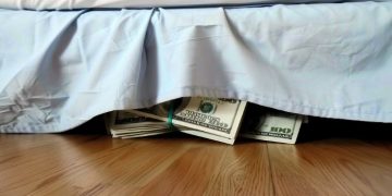 INOCENCIA FISCAL: CÓMO DEBEN HACERSE LAS OPERACIONES CON LOS DÓLARES DEL COLCHÓN Y QUÉ PASA CON LOS MONOTRIBUTISTAS