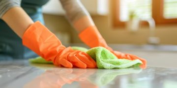 EL GOBIERNO CONVOCÓ A UNA REUNIÓN PARA ACTUALIZAR EL SALARIO MÍNIMO DE LAS EMPLEADAS DOMÉSTICAS