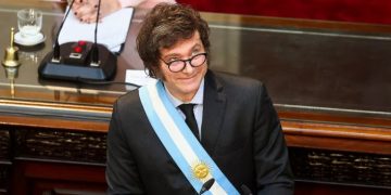 EL GOBIERNO CELEBRÓ LA MEDIA SANCIÓN A LA REFORMA LABORAL Y ASEGURÓ QUE ES UN PUNTO DE INFLEXIÓN EN LA HISTORIA