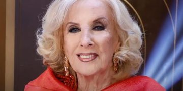 HOY MIRTHA LEGRAND CUMPLE 99 AÑOS