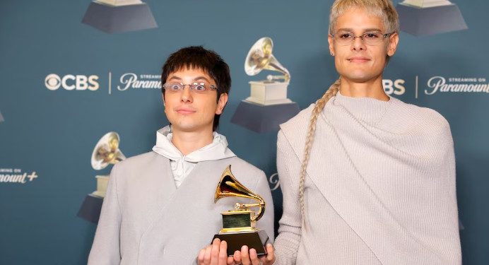 CA7RIEL Y PACO AMOROSO GANARON EN LOS PREMIOS GRAMMY 2026
