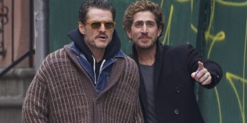 RUMORES DE ROMANCE ENTRE PEDRO PASCAL Y EL DISEÑADOR ARGENTINO RAFA OLARRA