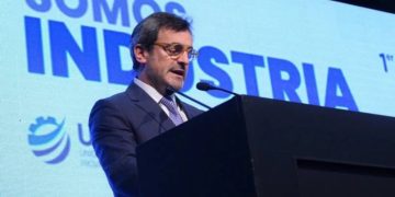 EL GOBIERNO ACERCÓ POSTURAS EN UN ENCUENTRO CON LA UIA