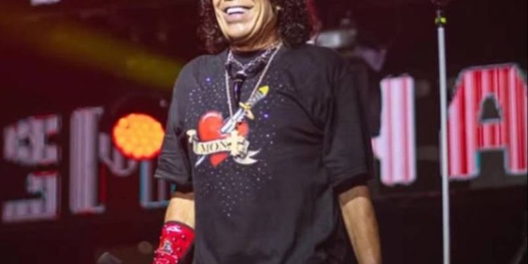 LA MONA JIMÉNEZ DEBIÓ FRENAR SU SHOW EN CÓRDOBA POR EL CALOR EXTREMO