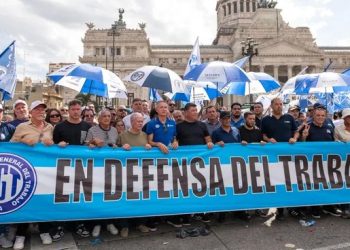 LA CGT CONVOCÓ A UN PARO GENERAL EN RECHAZO DEL PROYECTO DE REFORMA LABORAL