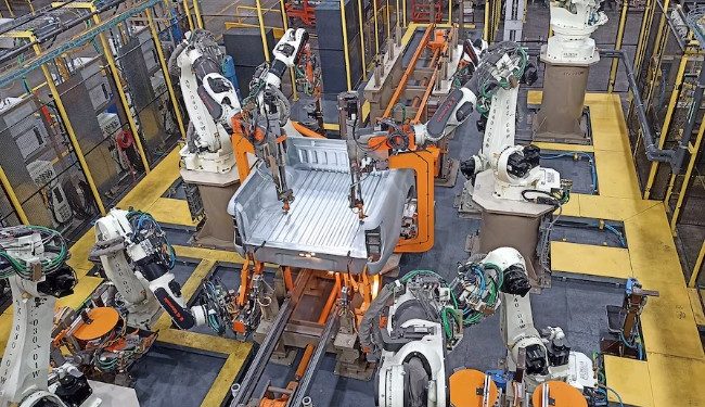 LA INDUSTRIA AUTOMOTRIZ REPUNTÓ EN FEBRERO PERO SIGUE 30% ABAJO DE 2025