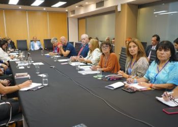FRACASÓ OTRA REUNIÓN PARA MEJORAR EL SALARIO MÍNIMO DE LOS DOCENTE Y PODRÍA HABER MÁS MEDIDAS DE FUERZA