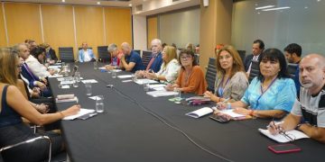 FRACASÓ OTRA REUNIÓN PARA MEJORAR EL SALARIO MÍNIMO DE LOS DOCENTE Y PODRÍA HABER MÁS MEDIDAS DE FUERZA