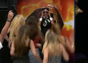 DESPUÉS DE LA MUERTE DE SU PADRE, DANIELA DECIDIÓ REGRESAR A LA CASA DE GRAN HERMANO