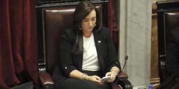 VILLARRUEL ACTIVA UN SISTEMA DE PASANTÍAS DE 20 HORAS SEMANALES Y OFRECE MÁS QUE UNA JUBILACIÓN MÍNIMA