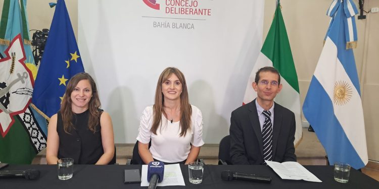 MUESTRA FOTOGRÁFICA Y VIDEO  PINK – WOMEN OF ITALIAN GRAPHIC DESIGN. FROM THE ORIGINS TO CONTEMPORANEITY