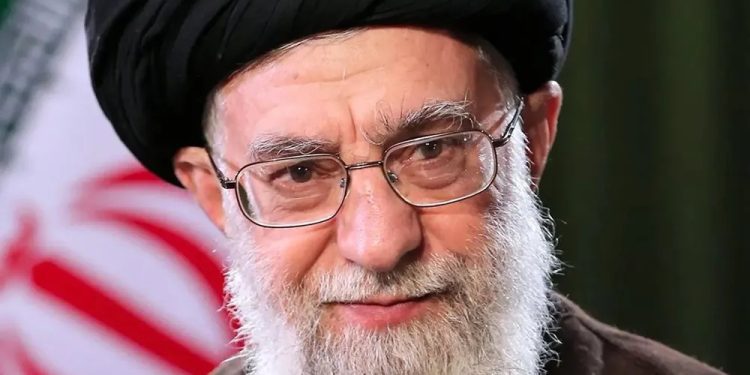 DONALD TRUMP CONFIRMÓ LA MUERTE DEL LÍDER SUPREMO DE IRÁN