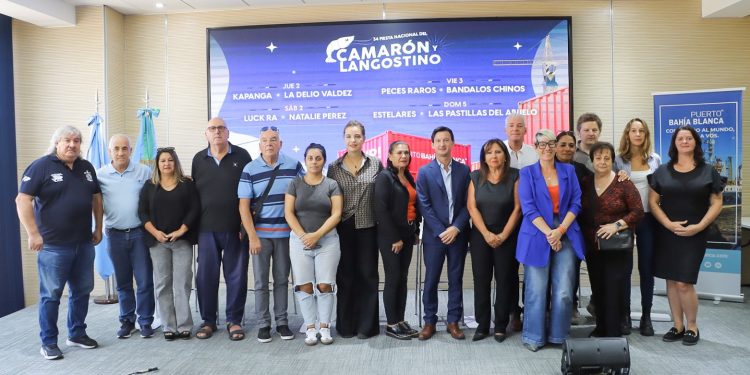 MANDOLESI BURGOS: «ES UNA FIESTA QUE BUSCA RECONSTRUIR LA FELICIDAD QUE PERDIMOS EL AÑO PASADO»