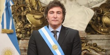 MILEI: «NO ME VANA LLEVAR PUESTO COMO A MACRI»