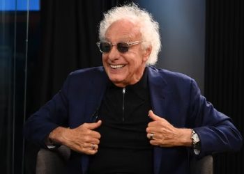 LUEGO DE SER INTERVENIDO EN LA FUNDACIÓN FAVALORO GUILLERMO COPPOLA HABLÓ SOBRE SU SALUD