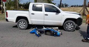 UN MOTOCICLISTA FUE TRASLADO EN CODIGO ROJO POR UN CHOQUE EN VILLA ROSAS