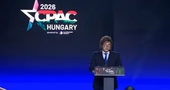 MILEI EN HUNGRÍA; PROMETIÓ QUE TERMINARÁ DE «EXTERMINAR LA INFLACIÓN» PARA FINES DE 2027