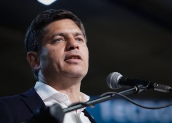 KICILLOF CRUZÓ A JAVIER MILEI TRAS EL FALLO POR YPF Y DEFENDIÓ LA EXPROPIACIÓN
